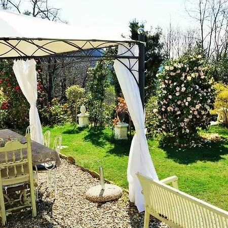 La Casa Degli Aceri Bed and Breakfast *