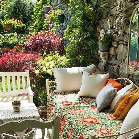 La Casa Degli Aceri Bed and Breakfast *